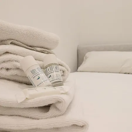 We - Frattina14 - Piazza Di Spagna